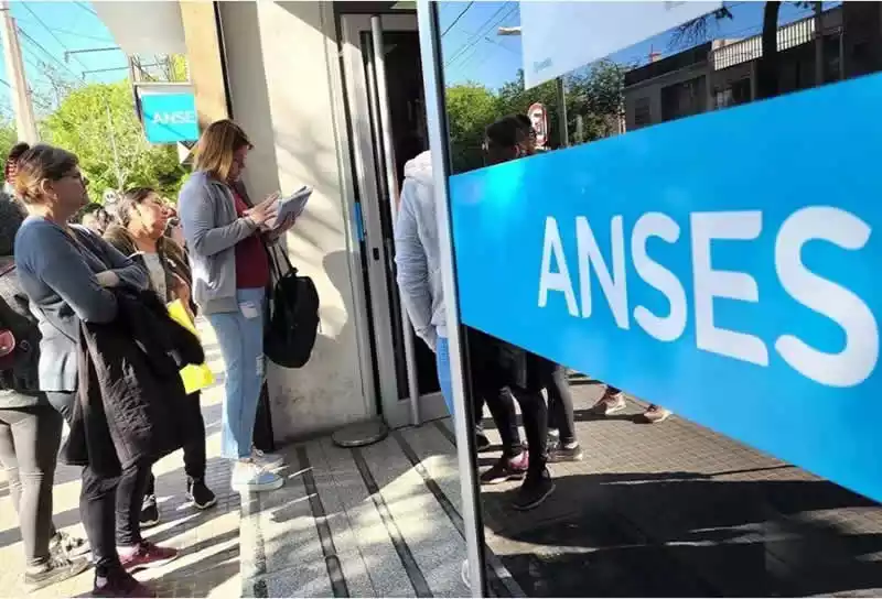 Ingreso a oficina de ANSES