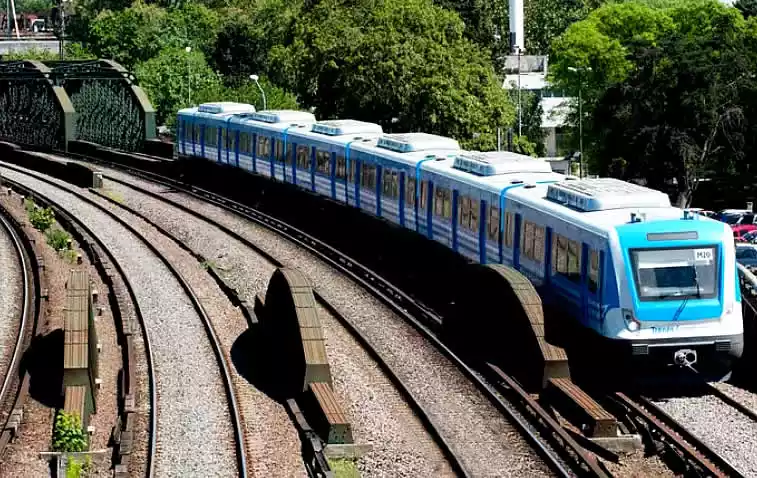 La Fraternidad anunció un paro de trenes