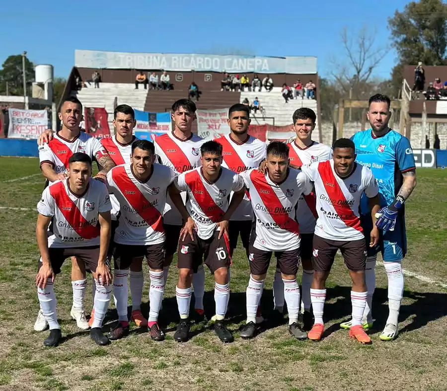 Luján le ganó a Muñiz con un gol tempranero