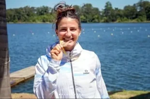 Candelaria Sequeira el oro en canotaje