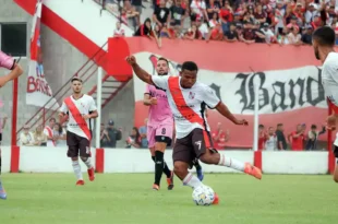 El Lujanero fue goleado por el campeón en la última fecha