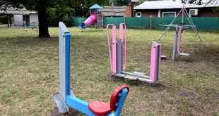 juegos infantiles en la plaza