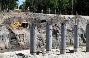 Construcción de los puentes Los Huesos y Gogna