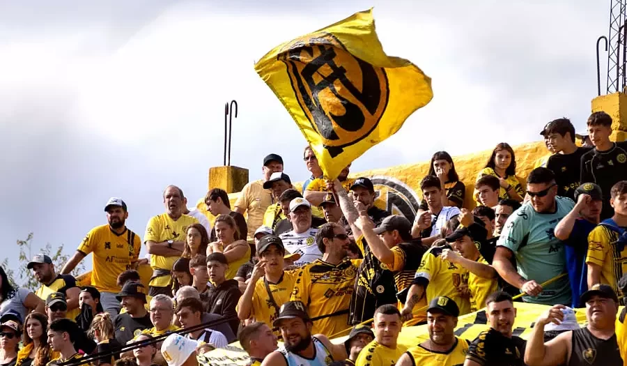 Club Flandria quiere seguir de racha y acecha el reducido