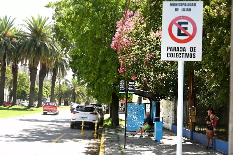 Modifican paradas de colectivos en el centro