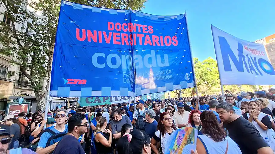 Docentes universitarios de CONADU van al paro