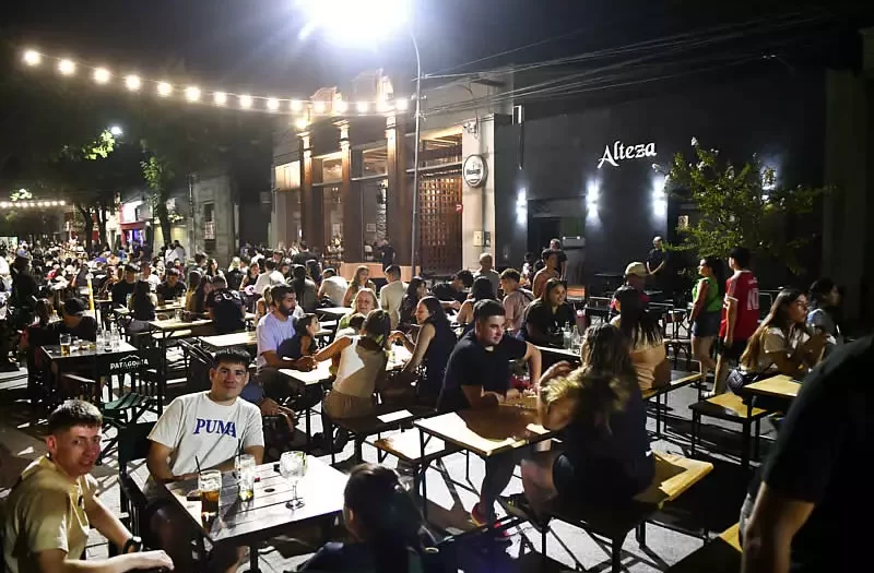 Vuelve Peatonal Gastronómica este domingo en Luján