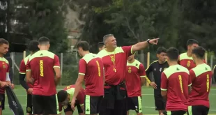 Flandria busca levantar vuelo con nuevo DT