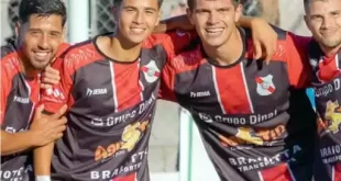 El Lujanero goleó a Victoriano y se prende en la pelea