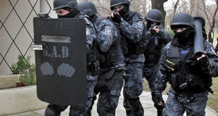 delincuentes detenidos en operativo tras dos allanamientos