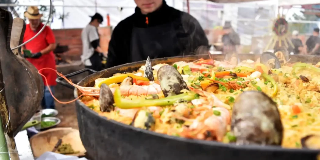 Fiesta de comidas al disco