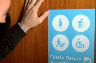 Cuarto Oscuro Accesible para votantes con discapacidad