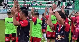 el Lujanero lo ganó en la última y sigue prendido