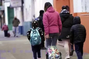 El Gobierno confirma pagos de Vouchers Educativos
