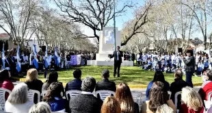 Luján celebró el acto por el día del maestro
