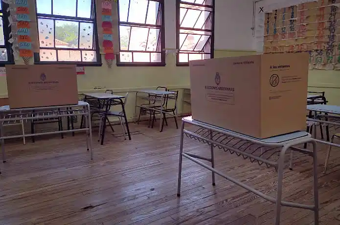 Elecciones: Santilli se impuso sobre Taiana en la provincia y en Luján 1 boleta única papel