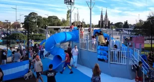 Plaza homenaje a los héroes de Malvinas