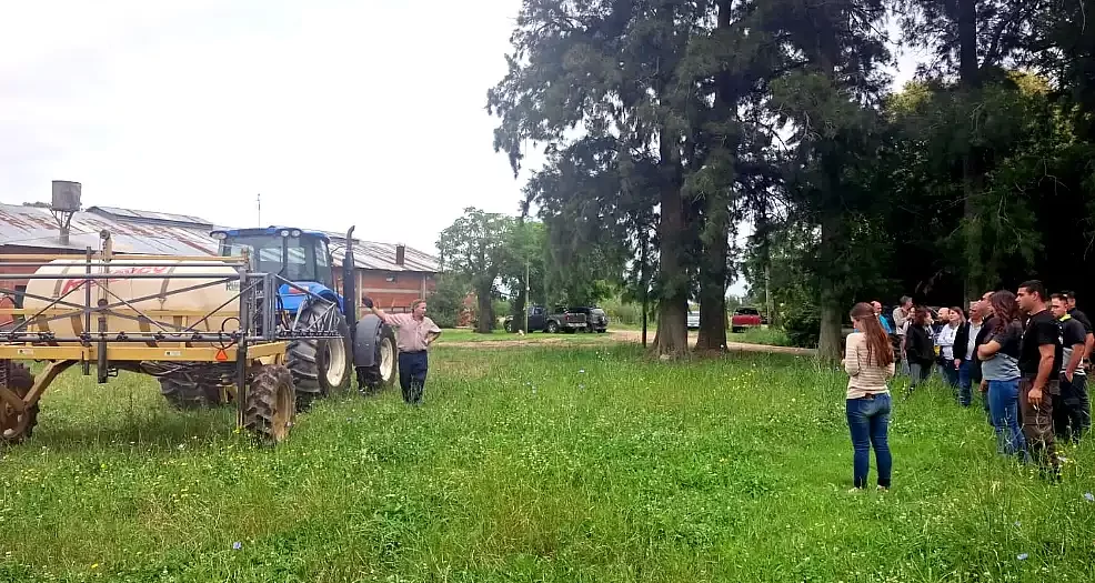 Refuerzan el control ambiental con una capacitación sobre agroquímicos 3 Capacitación a inspectores municipales