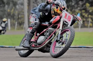 Beyer,se coronó campeón de motociclismo en en Marcos Paz