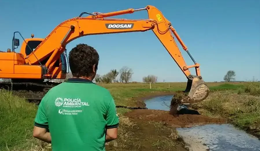 Provincia: Canales rurales ilegales