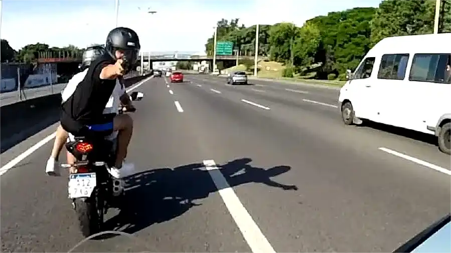 robo de motos en la Autopista