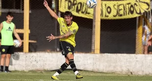Flandria visita a Argentino de Merlo