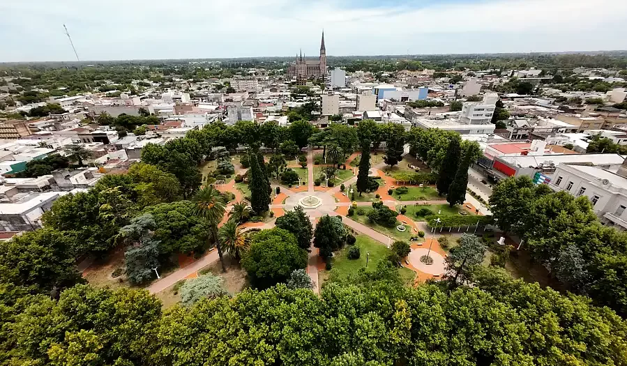 Reconocimiento a Luján por su compromiso con ciudades verdes