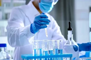 Laboratorios en el centro de la crisis sanitaria