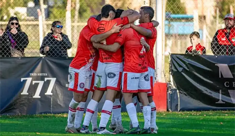El lujanero venció a Leones FC