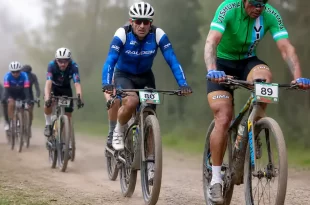 La Vuelta a Luján volvió con récord de ciclistas y emoción
