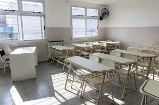 entrega de mobiliario escolar
