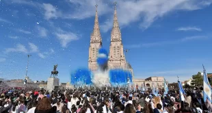 Acto por el Día de la Bandera