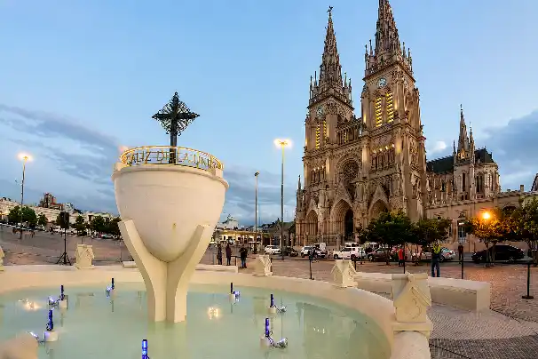 Restauración Fuente Plaza Belgrano