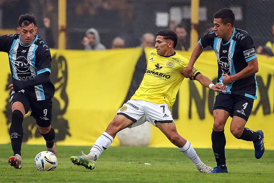 Flandria volvió a perder y se aleja de los puestos de Reducido 1 Flandria volvió a perder
