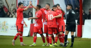 Luján venció a Fénix y quedó solo en la punta