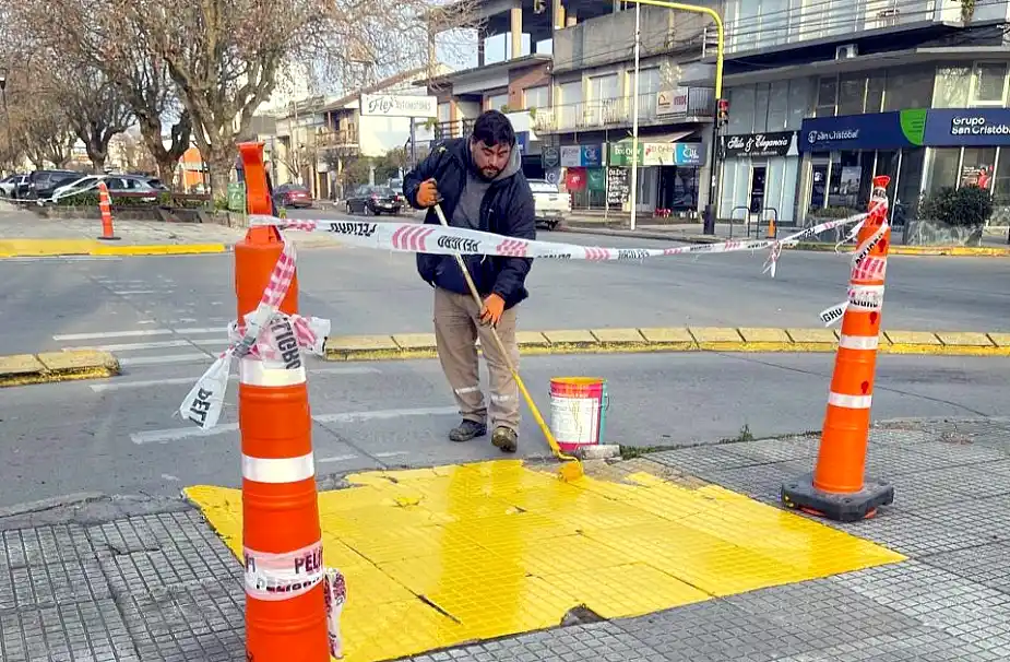 Comenzó la instalación de nuevas rampas para mejorar la accesibilidad urbana 1 rampas peatonales
