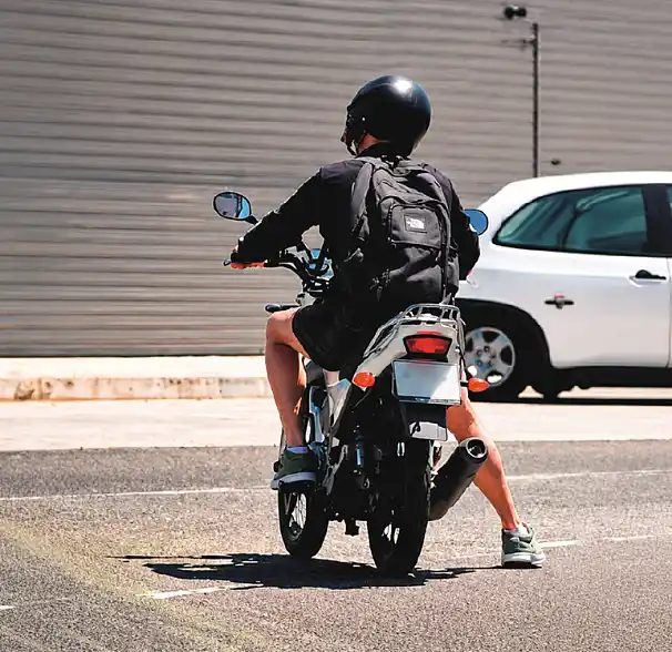 Licencia de Conducir Joven: lanzan un programa obligatorio para nuevos motociclistas 1 registro joven