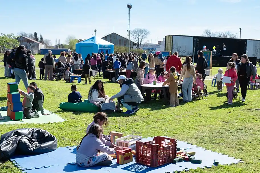 Miles de familias disfrutaron el día del niño en una tarde de juegos y espectáculos 1 Día del niño