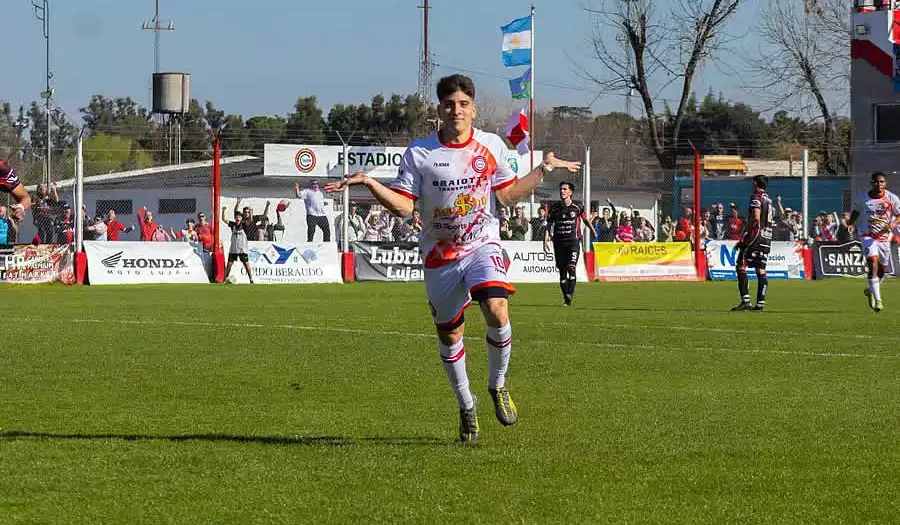 Luján goleó y sigue arriba