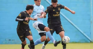 Flandria cayó sobre el final y se complica