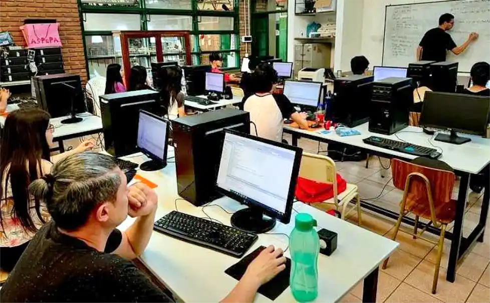 Proyecta PBA: formación laboral para estudiantes bonaerenses 1 Proyecta PBA
