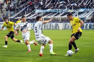 Flandria cayó ante Merlo y no pudo sostener su ventaja