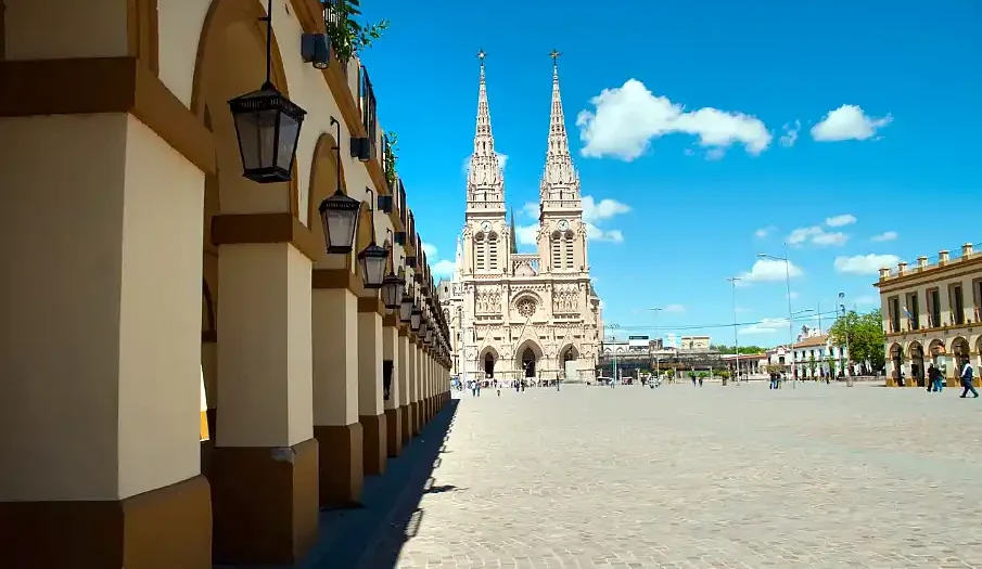 Luján más allá de la Basílica