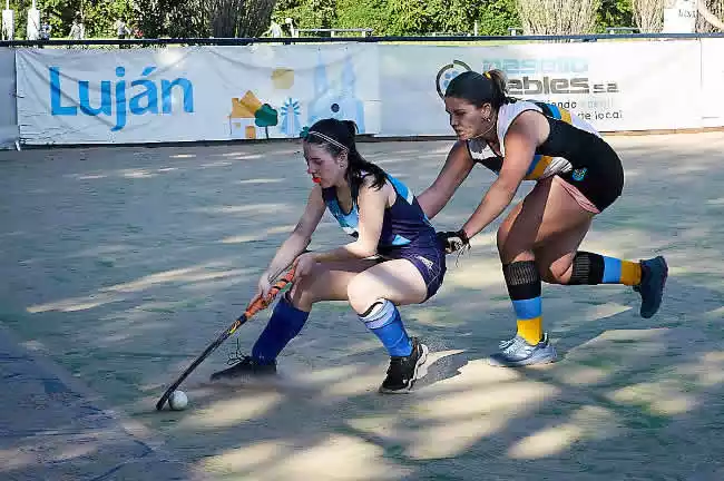 Resultados mixtos en el hockey de LRC