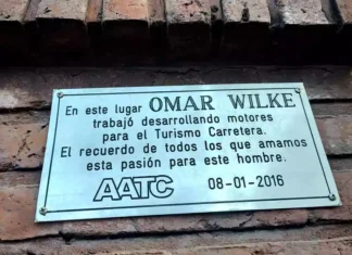 Nuevo aniversario del natalicio de Omar Wilke Placa natalicio de Omar Wilke