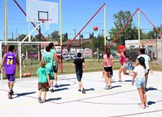 Inician actividades en los playones barriales Actividades en Playones Deportivos