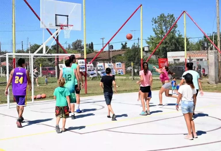 Inician actividades en los playones barriales