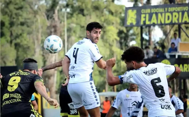 Flandria cayó ante Dep. Merlo 2 a 0 de local