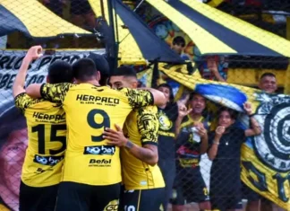Flandria se impuso a Fénix por 2 a 1 Flandria festeja
