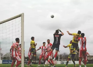 Flandria y Cañuelas no se quitaron diferencias Flandria y Cañuelas no se quitaron diferencias